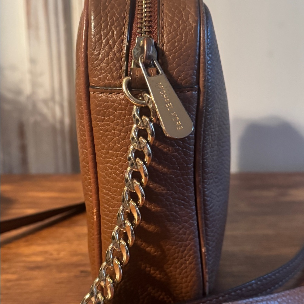 Michael Kors brown Fulton Leather Crossbody and wallet - Picture 4 of 9